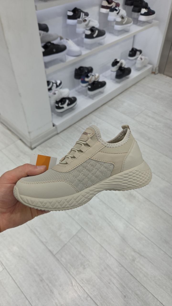 Кроссовки FlexWalk City